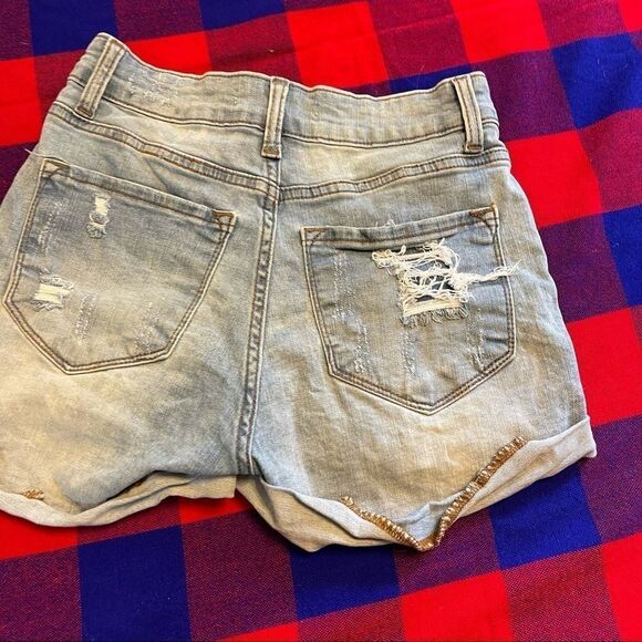 KanCan Light Wash Destroyed Denim Shorts Size 24 - Picture 8 of 11